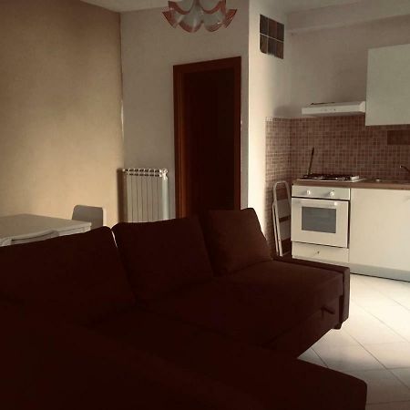Apartamento Bilocale In Centro Con Giardino Tagliacozzo Exterior foto