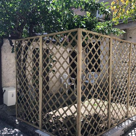 Apartamento Bilocale In Centro Con Giardino Tagliacozzo Exterior foto