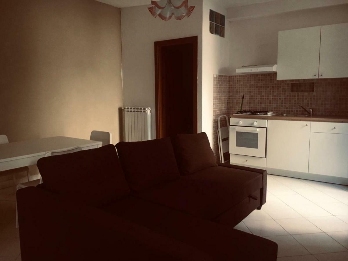 Apartamento Bilocale In Centro Con Giardino Tagliacozzo Exterior foto